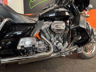 Harley-Davidson Electra Glide CVO Ultra Limited V2 67kW