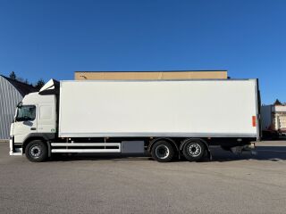 Volvo FM370 6x2*4 EURO6 + CARRIER SUPRA 950 278kW