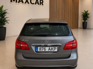 Mercedes-Benz B 180 1.6 90kW