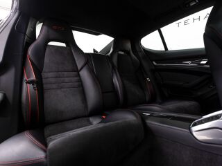Porsche Panamera GTS 324kW