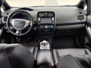 Nissan LEAF Tekna - 40Kwh - Akuga 80kW