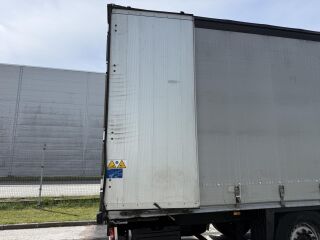 Schmitz Semitrailer Curtainsider Standard