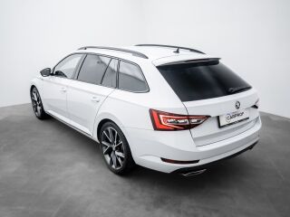 Skoda Superb Combi 4x4 Sportline 2.0 206кВ