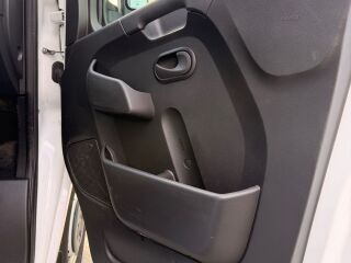 Renault Master Carrier Xarios 300 2.3 100kW