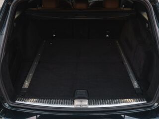 Mercedes-Benz E 400 AMG Night Pack 4 Matic 3.5 245кВ