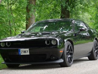 Dodge Challenger 6.4 V8 362kW
