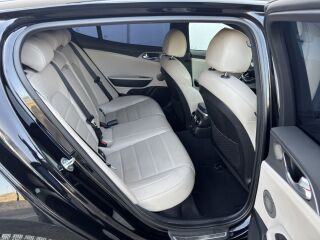 Kia Stinger GT 3.3 272кВ