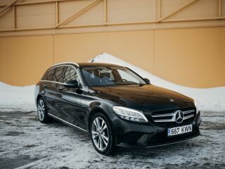 Mercedes-Benz C 300 e 2.0 235kW