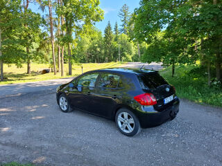 Toyota Auris 2.2 130kW