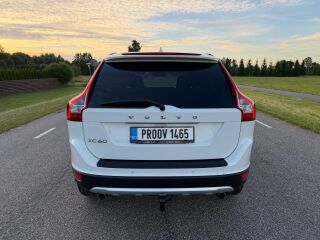 Volvo XC60 Summum AWD 2.4 R5 D5 158кВ
