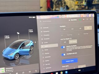 Tesla Model Y Long range Dual Motor Premium sound Dual Motor 365 KW 190kW