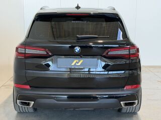 BMW X5 3.0 R6 210kW