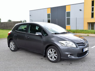 Toyota Auris Facelift 1.6 97kW