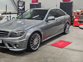 Mercedes-Benz C 63 AMG 6.2 V8 336kW