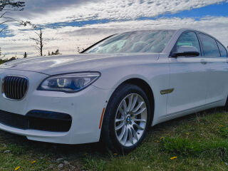 BMW 750 M-Sport 4.4 V8 330кВ