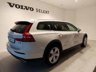 Volvo V60 Cross Country AWD B4 KERS 2.0 145kW