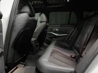 BMW 330 i M-Sportpakett PRO LCI 2.0 180kW