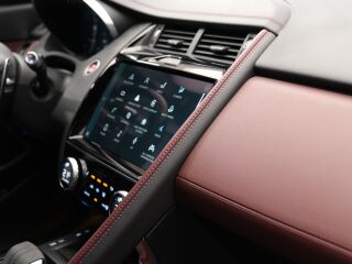Jaguar E-Pace SE P300e AWD R-Dynamic 1.5 147kW
