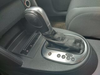 Volkswagen Touran 1.6 77кВ