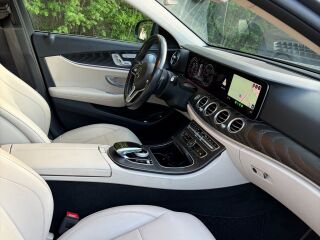 Mercedes-Benz E 220 2.0 143kW