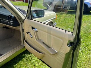 Mercedes-Benz 200 W123 2.0 44кВ