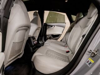 Audi RS 7 4.0 V8 412kW