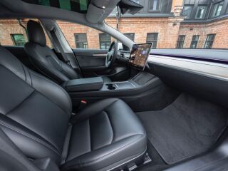 Tesla Model 3 Long Range Dual Motor 366kW