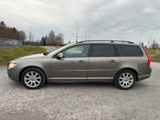 Volvo V70 D5 AWD 2.4 D5 151кВ