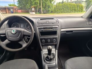 Skoda Octavia 1.2 77кВ