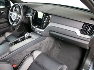 Volvo XC60 AWD PLUS DARK INTELLI SAFE PRO 2.0 T6 Recharge Long Range Plug In Hybrid 293kW