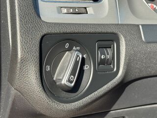 Volkswagen Golf 1.6 77kW