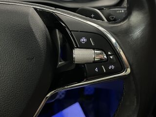 Skoda Octavia Combi Ambition 1.5 TSI m-Hybrid 110кВ