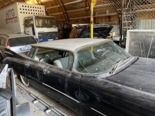 Cadillac DeVille 6.4 V8 242kW