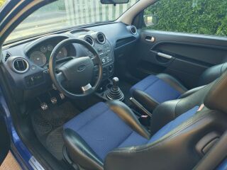 Ford Fiesta 2.0 R4 110кВ