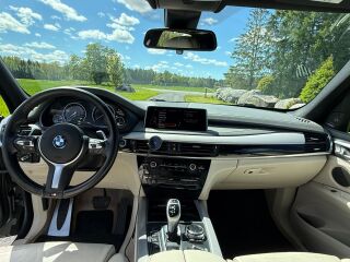 BMW X5 M50 3.0 280kW