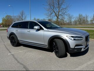 Volvo V90 Cross Country 2.0 140kW