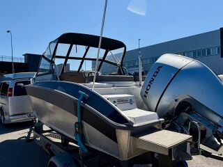 Silver Shark 580 CC/BR Honda BF115D