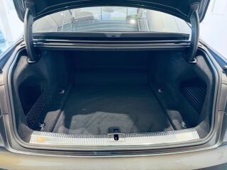 Audi A8 50TDI Quattro Lang 3.0 210кВ