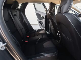 Volvo V40 Momentum 1.6 R4 D2 84кВ