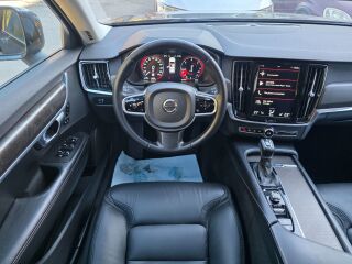 Volvo V90 Cross Country Pro D5 AWD Onyx Black 2.0 D5 173kW