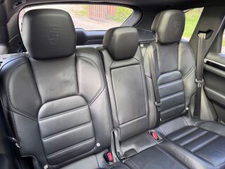 Porsche Cayenne S E-Hybrid Platinum Edition 3.0 V6 245kW
