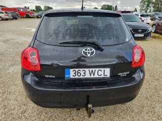 Toyota Auris 2.2 130кВ