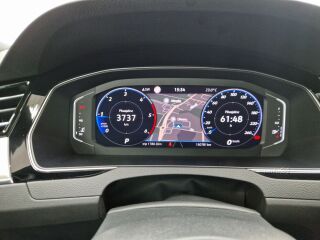 Volkswagen Passat Executive IQ LIGHT Maatriks 2.0 TDI 110kW