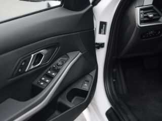 BMW 318 G21 2.0 110kW