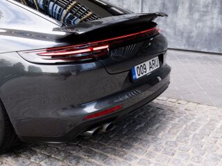 Porsche Panamera GTS 4.0 V8 338kW