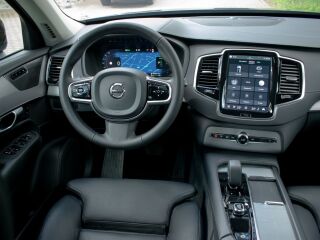 Volvo XC90 7s DARK Long Range Intelli PRO Wntr PRO 2.0 T8 PHEV Plug-In Recharge 335kW
