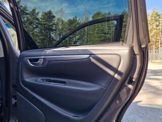 Volvo XC70 2.4 R5 D5244T4 136kW