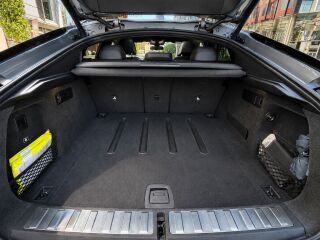 BMW X6 xDrive30d M-Sportpakett Facelift 3.0 210кВ