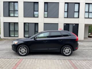 Volvo XC60 Summum AWD 2.4 D5 151kW