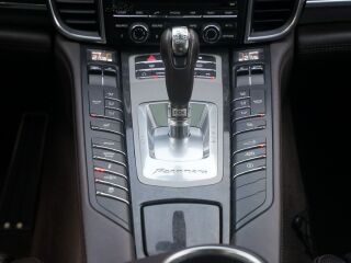 Porsche Panamera Sport Chrono 4.8 V8 368kW